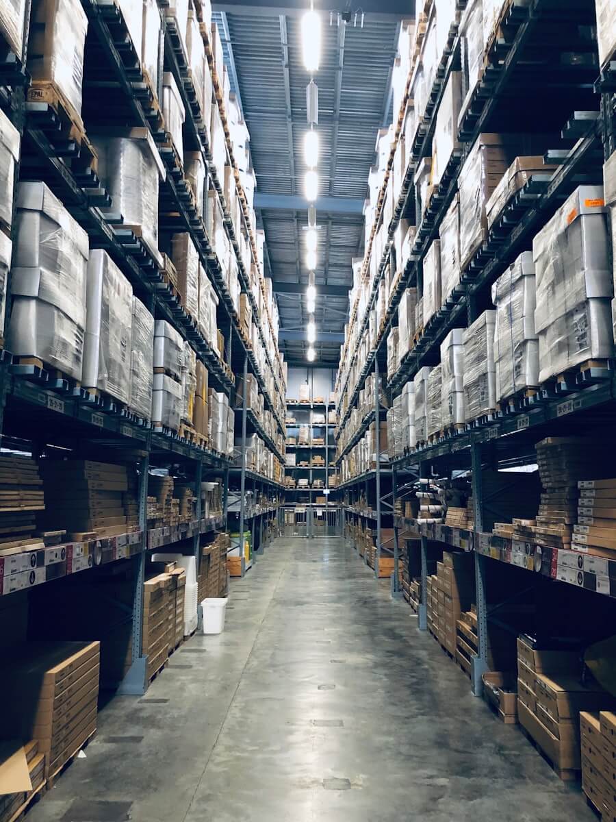 智能仓储货架中的商品与库存